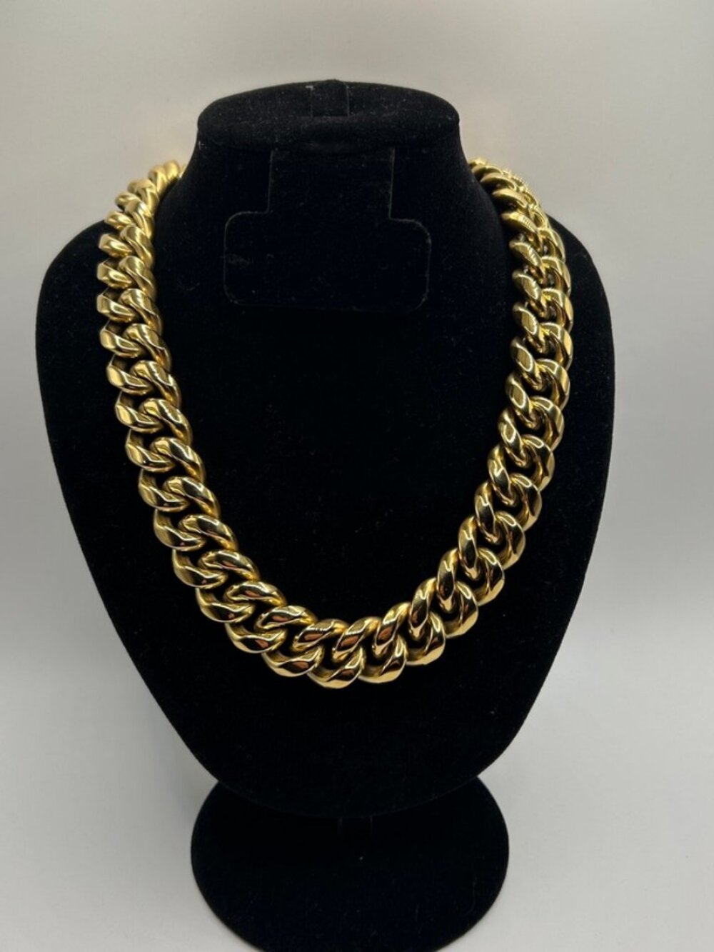 Miami Cuban Chain 18mm 22 Inch Real Gold Stainless Steel Plated Mens Durable